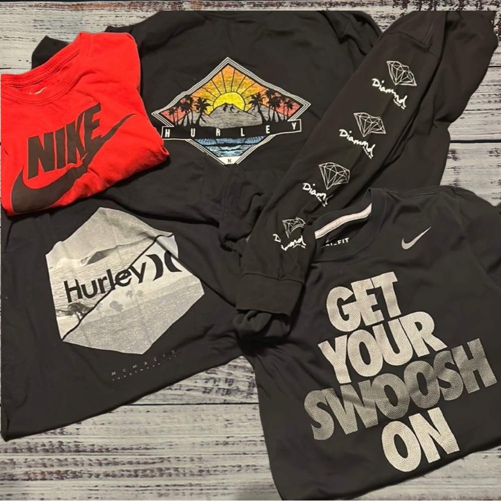 Black T shirt bundle-5 shirts- Adult Small- 3 long sleeve/ 2 shirt sleeve
